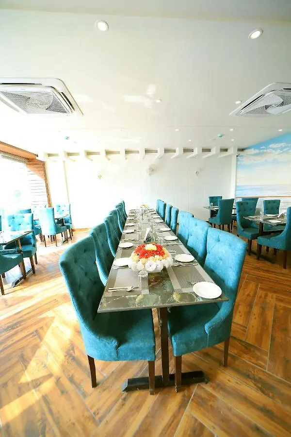 Hotel Marine House Agra  3*, Agra (Uttar Pradesh)