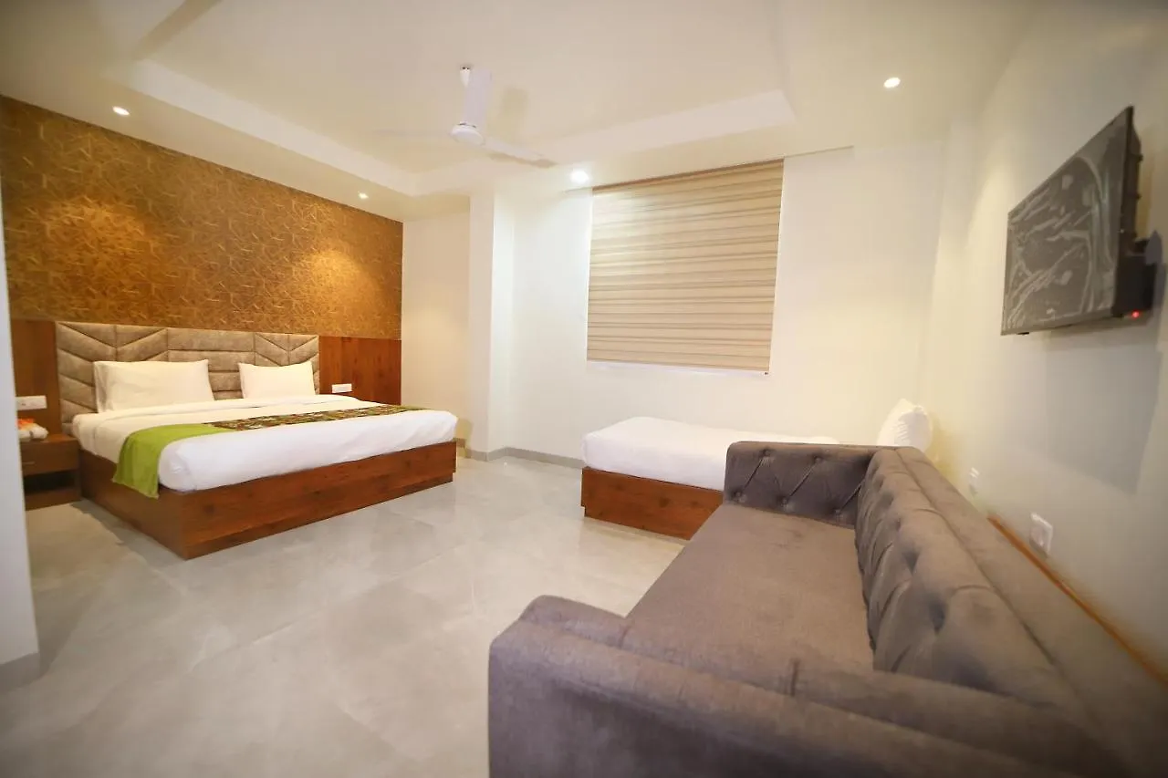 Hotel Marine House Agra
