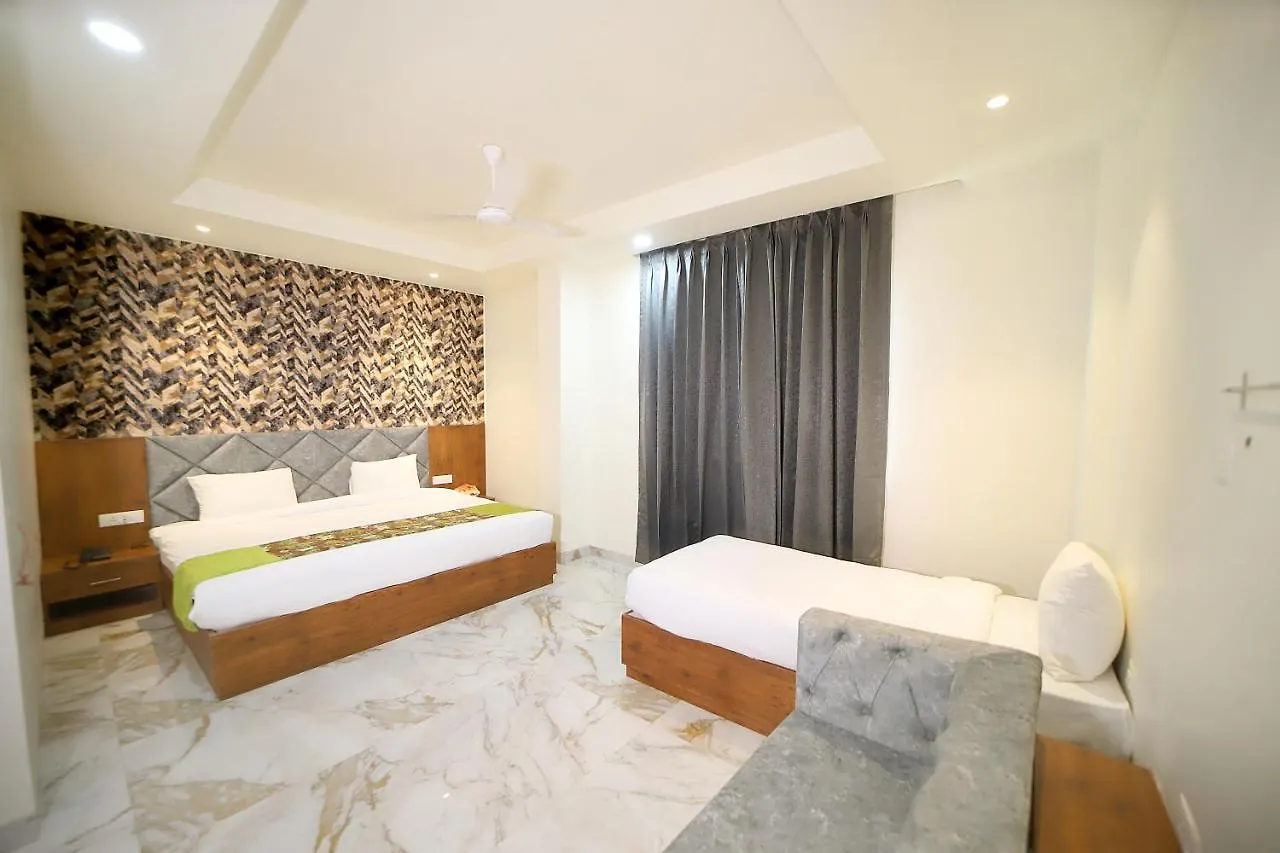 Hotel Marine House Agra   Agra (Uttar Pradesh)