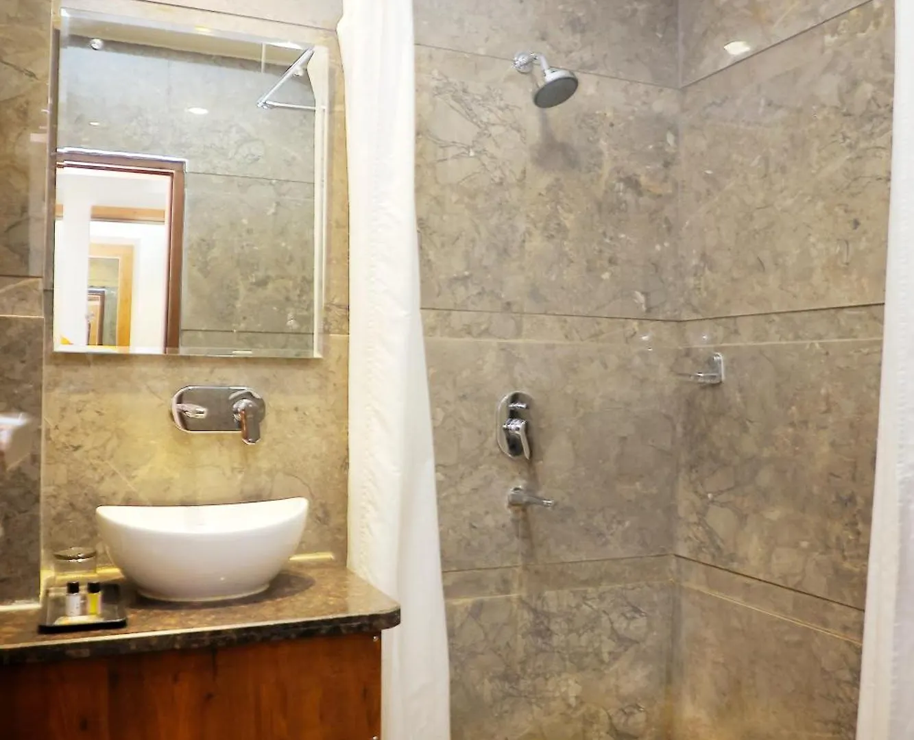 ***  Hotel Marine House Agra  India
